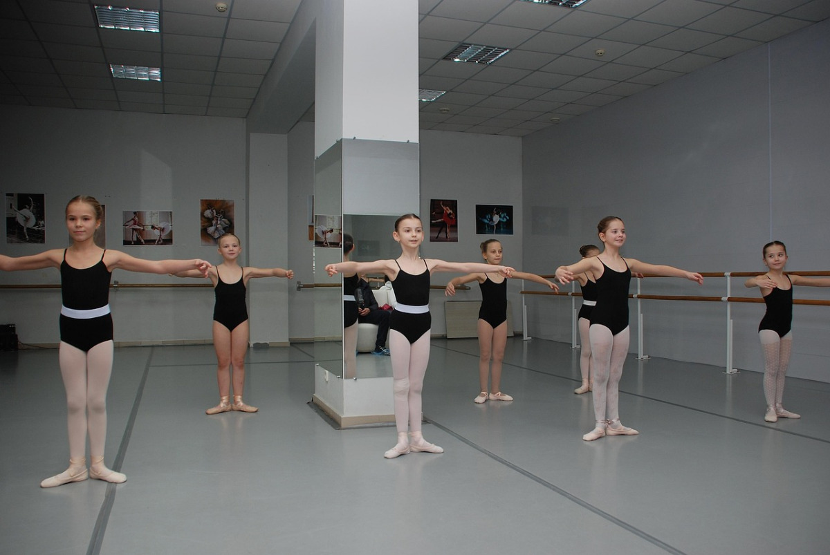 dance studio class